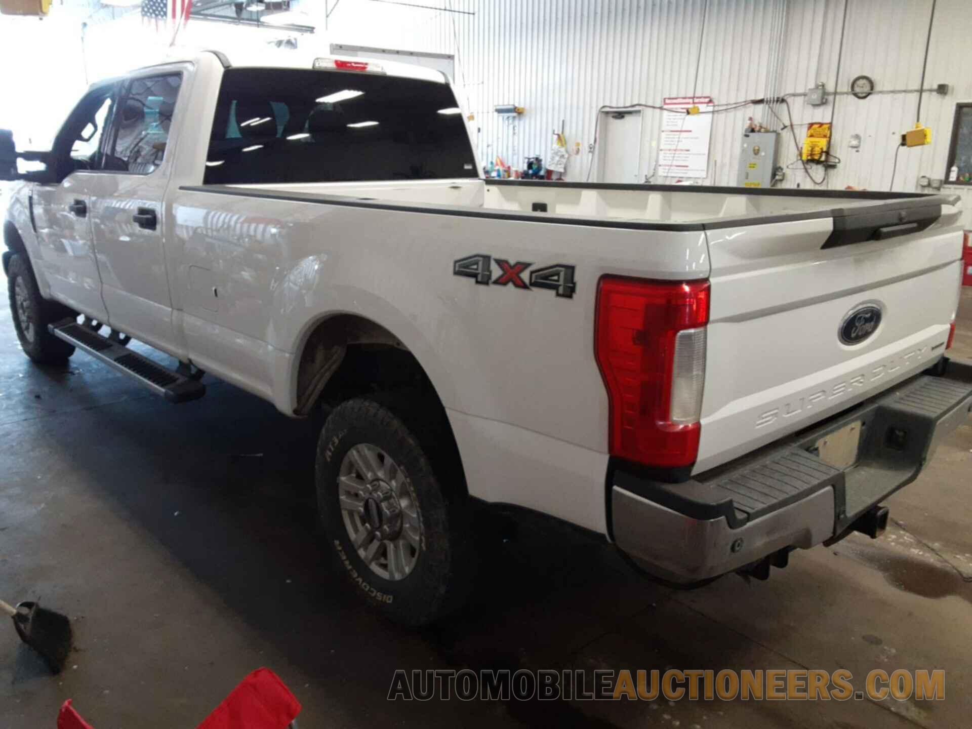 1FT7W3B64JEC13585 FORD SUPER DUTY F-350 SRW 2018