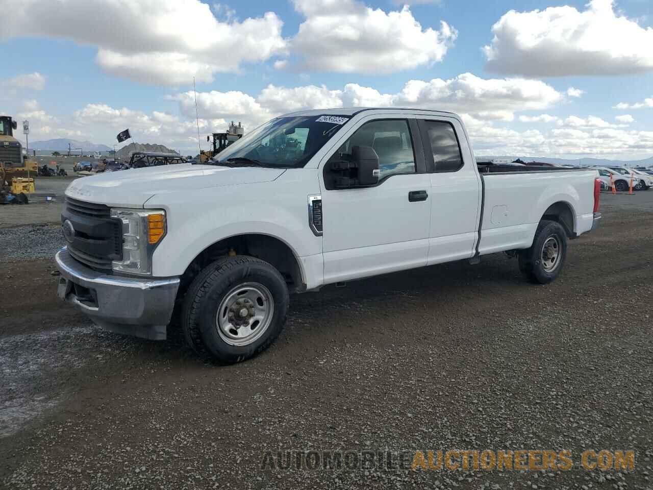 1FT7X2A62HED53069 FORD F250 2017