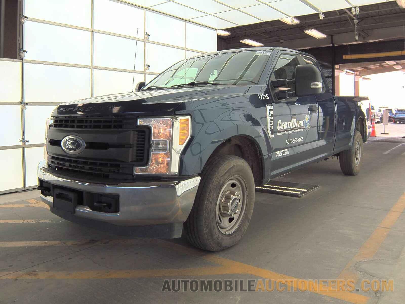 1FT7X2A63HEE09472 Ford Super Duty F-250 2017