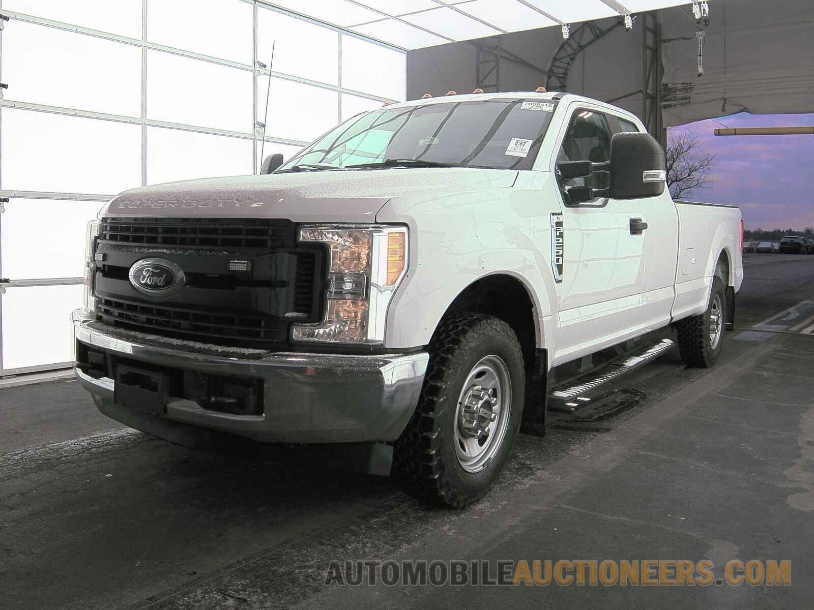 1FT7X2A68HED11151 Ford Super Duty F-250 2017