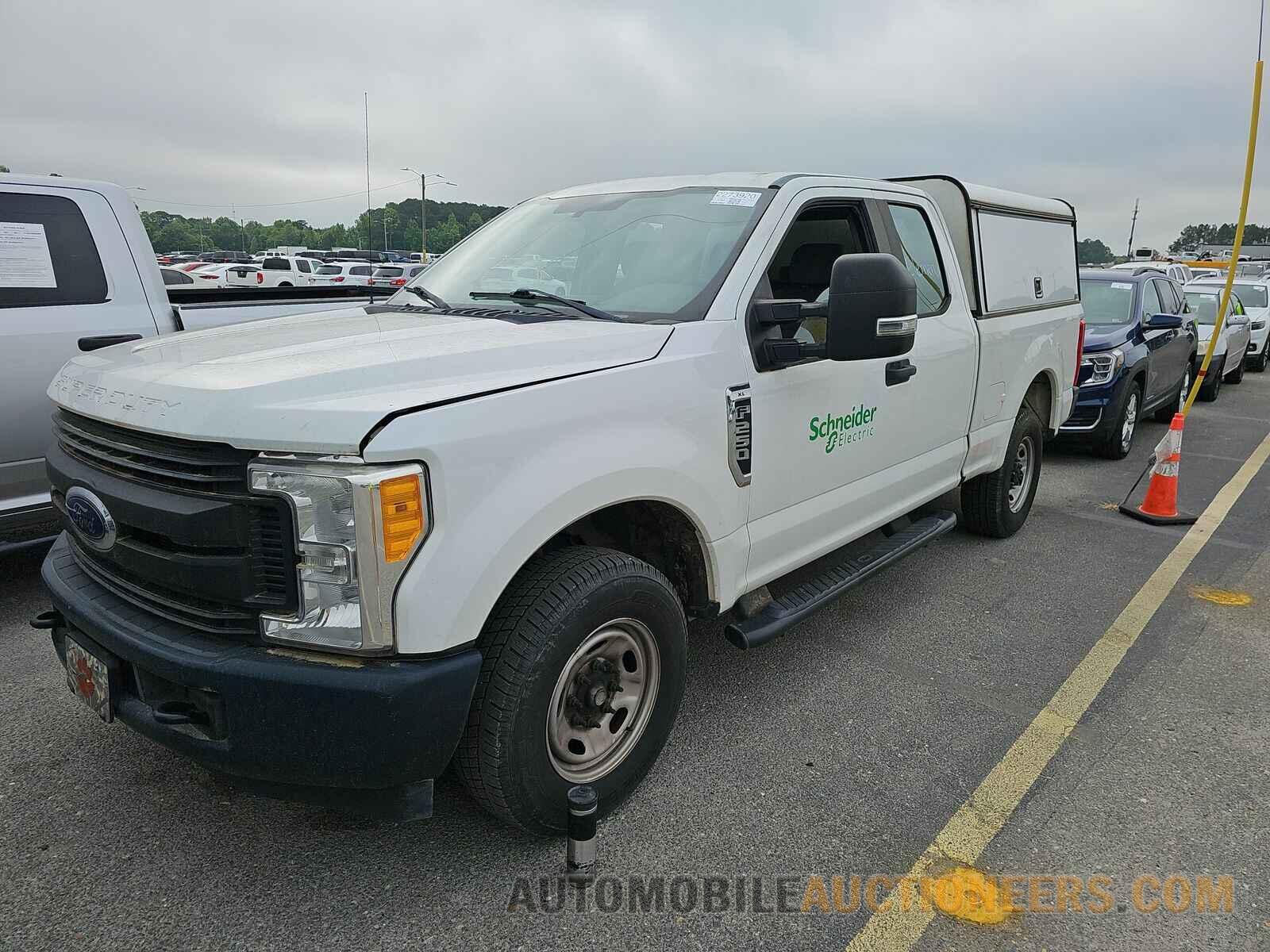 1FT7X2A68HEE06809 Ford Super Duty F-250 2017