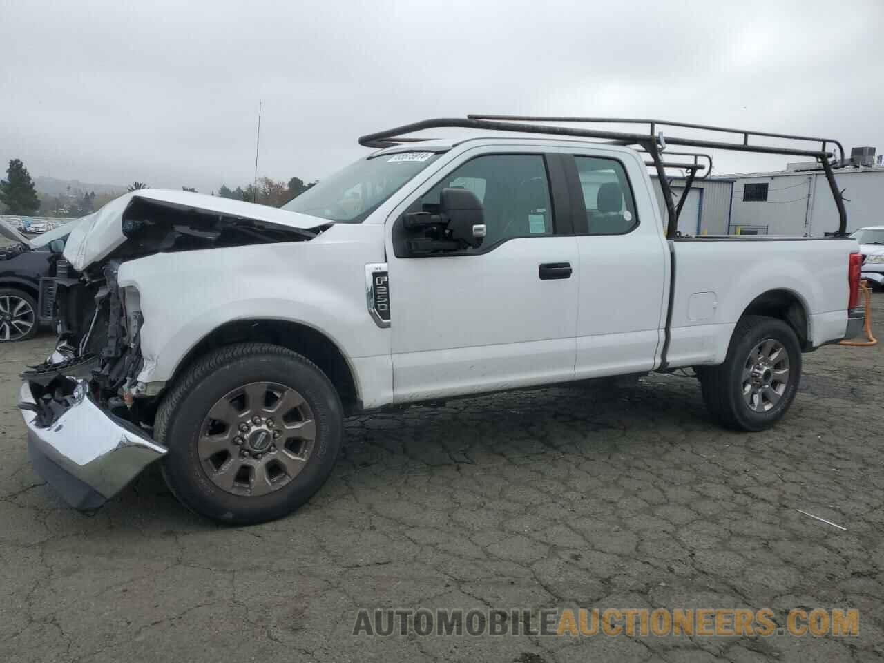 1FT7X2A68HEF39263 FORD F250 2017