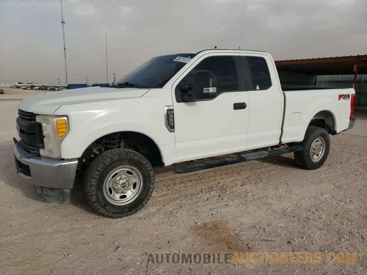 1FT7X2B60HED35054 FORD F250 2017