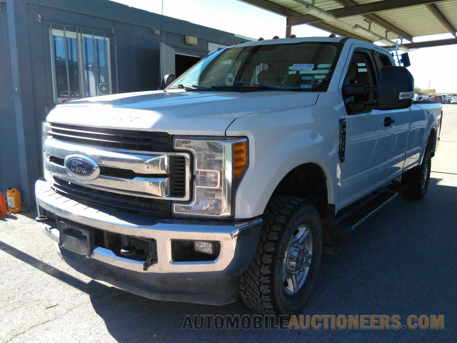 1FT7X2B60HEE21917 Ford Super Duty F-250 SRW 2017