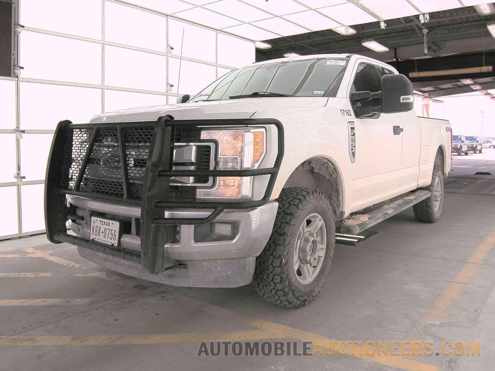 1FT7X2B60HEE28656 Ford Super Duty F-250 2017