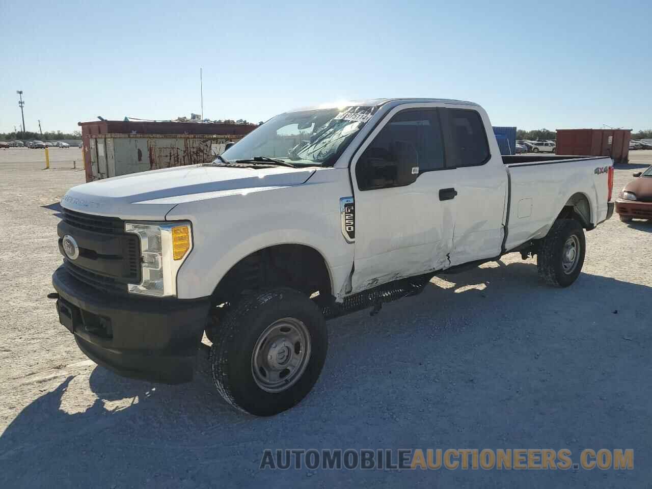 1FT7X2B65HEC10731 FORD F250 2017