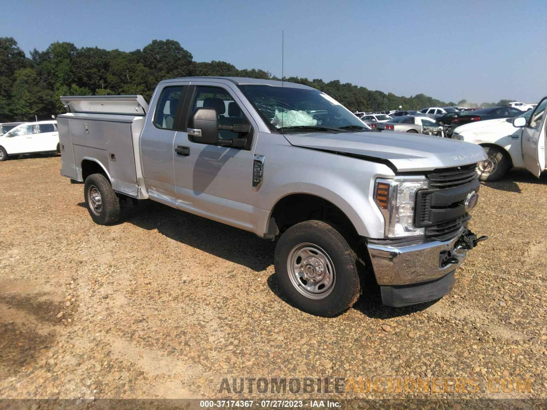 1FT7X2B65JEB46728 FORD F-250 2018