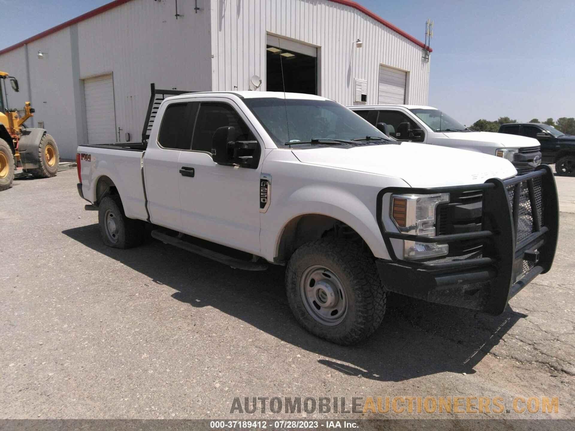 1FT7X2B65KEC81757 FORD SUPER DUTY F-250 SRW 2019