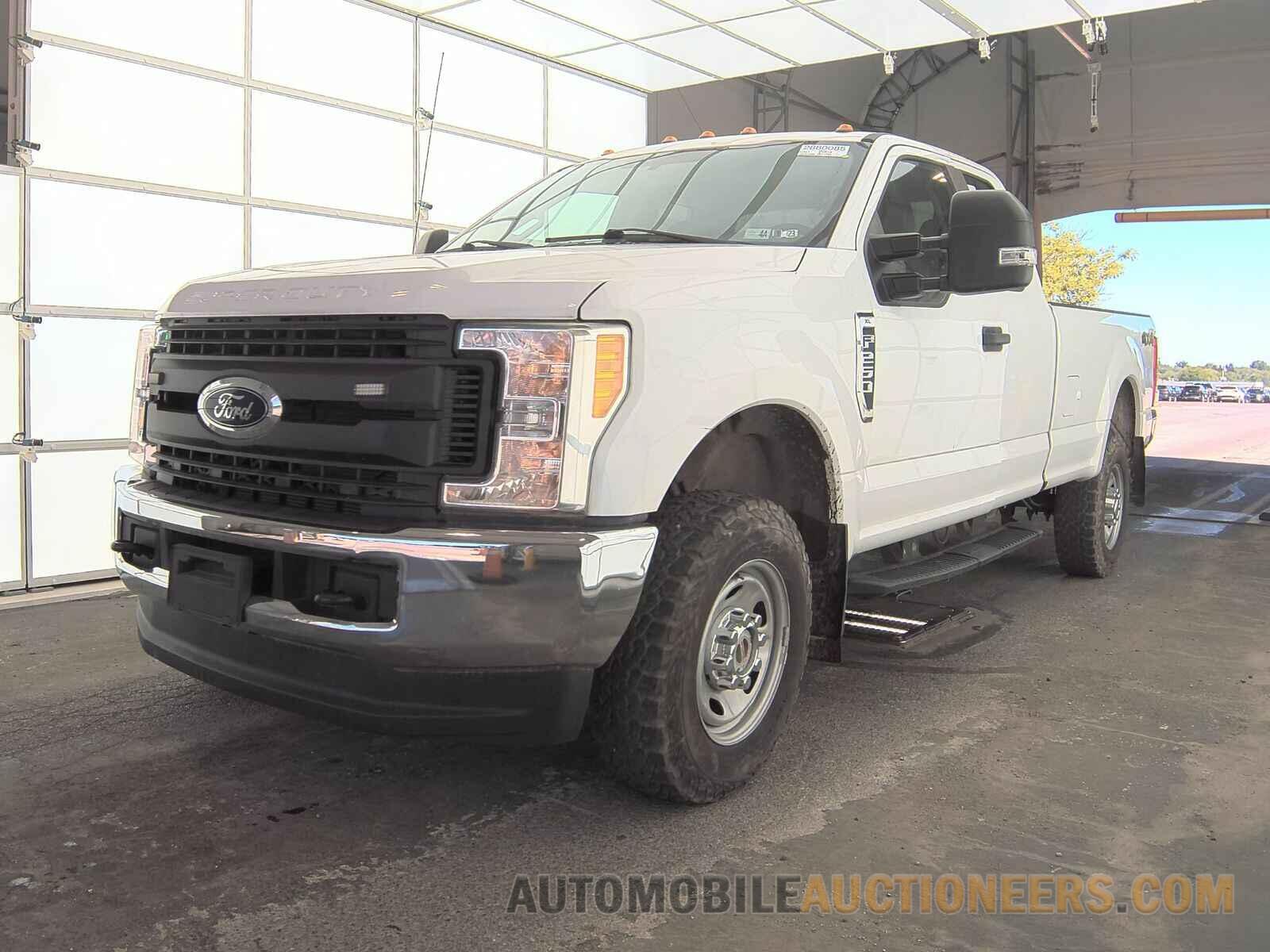 1FT7X2B66HEB53987 Ford Super Duty F-250 2017