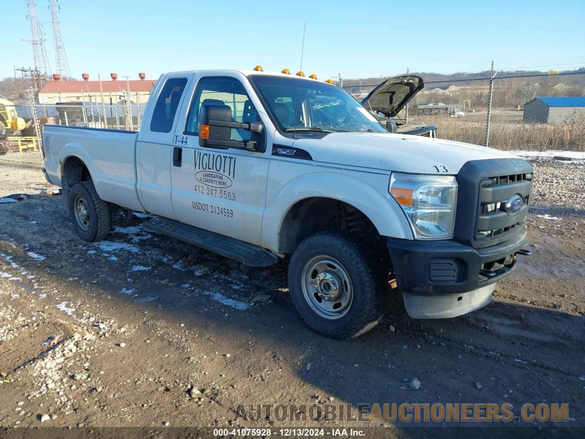 1FT7X2B67CEB91558 FORD F-250 2012