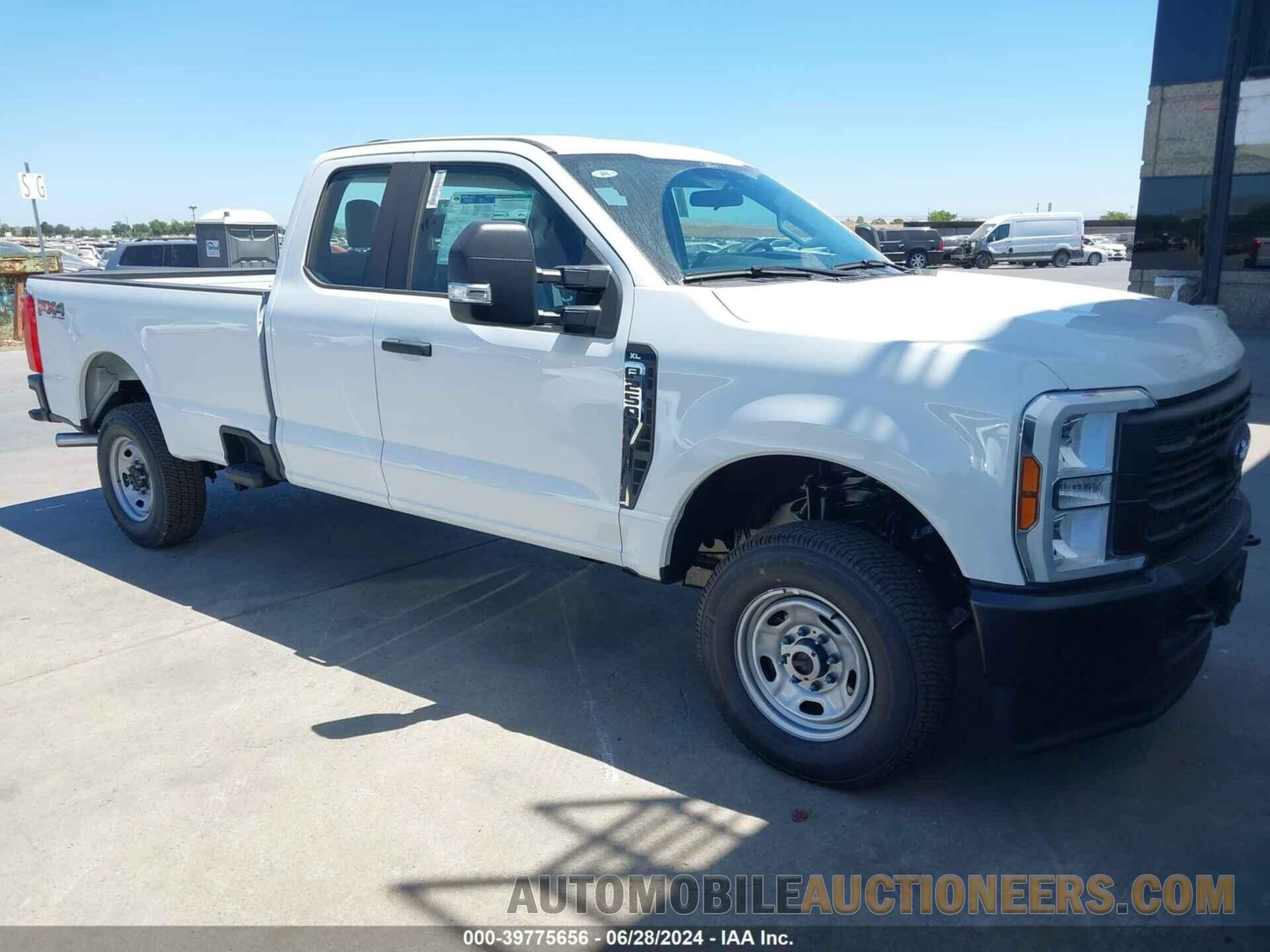 1FT7X2BAXREE11577 FORD F-250 2024