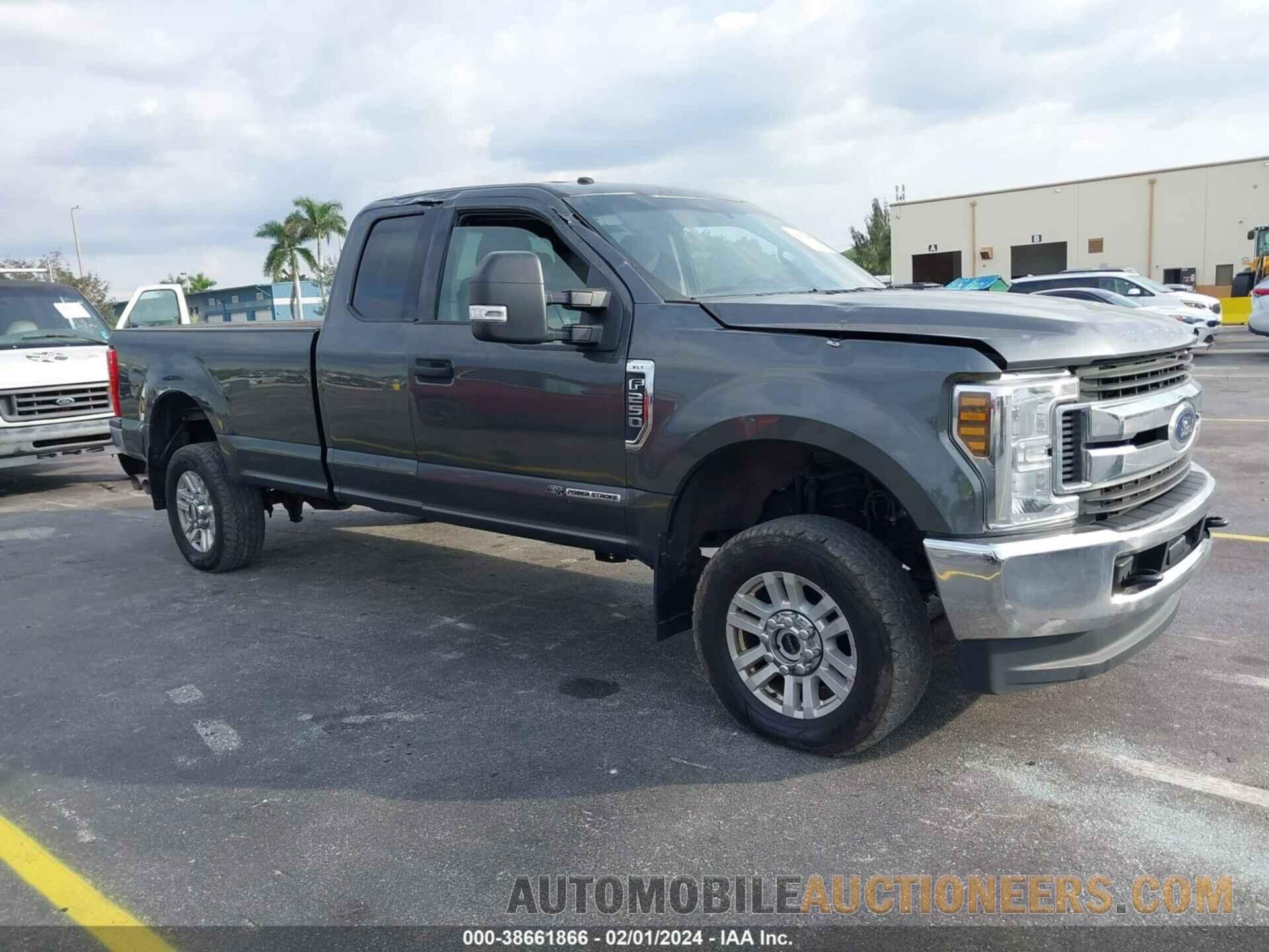 1FT7X2BT8JEB39620 FORD F-250 2018