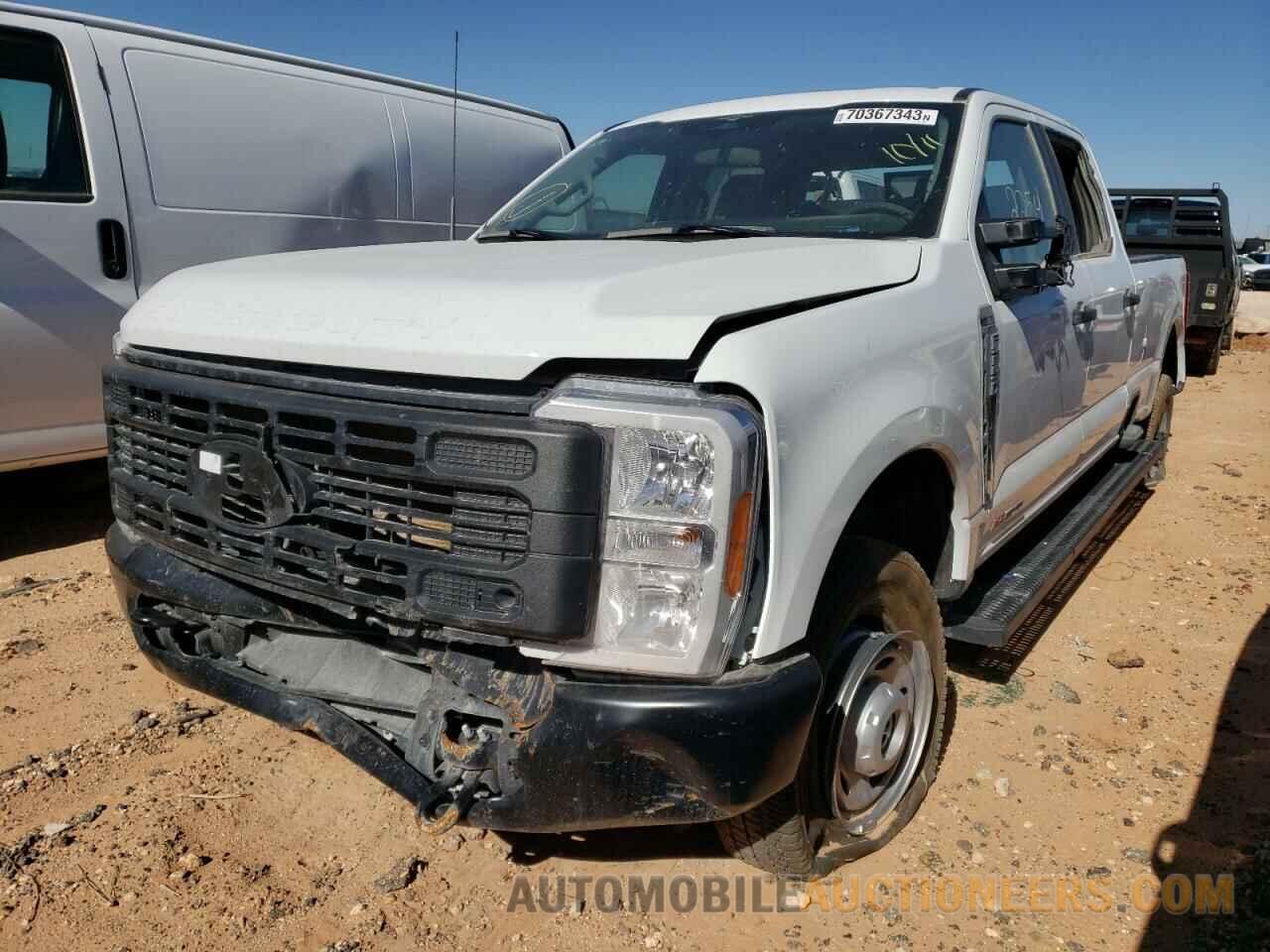 1FT8W2BM7PEC58333 FORD F250 2023