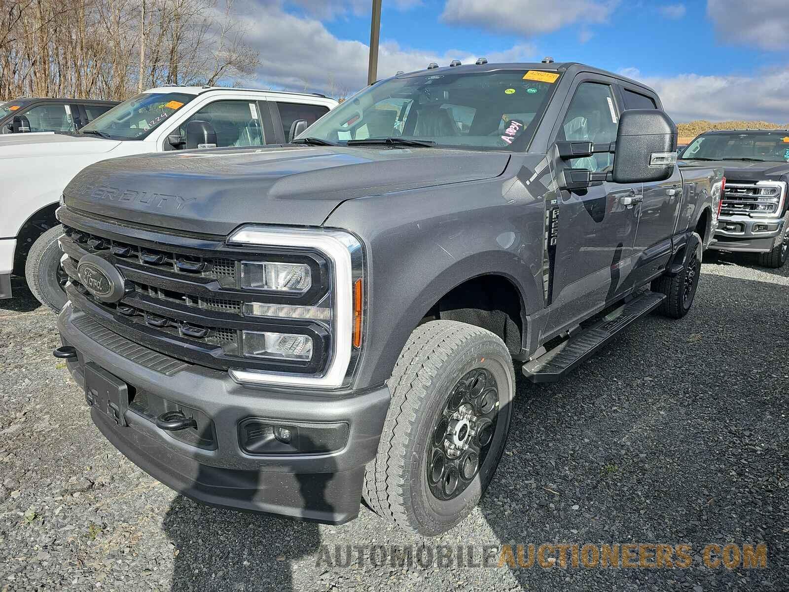 1FT8W2BN0RED03737 Ford Super Duty F-250 2024