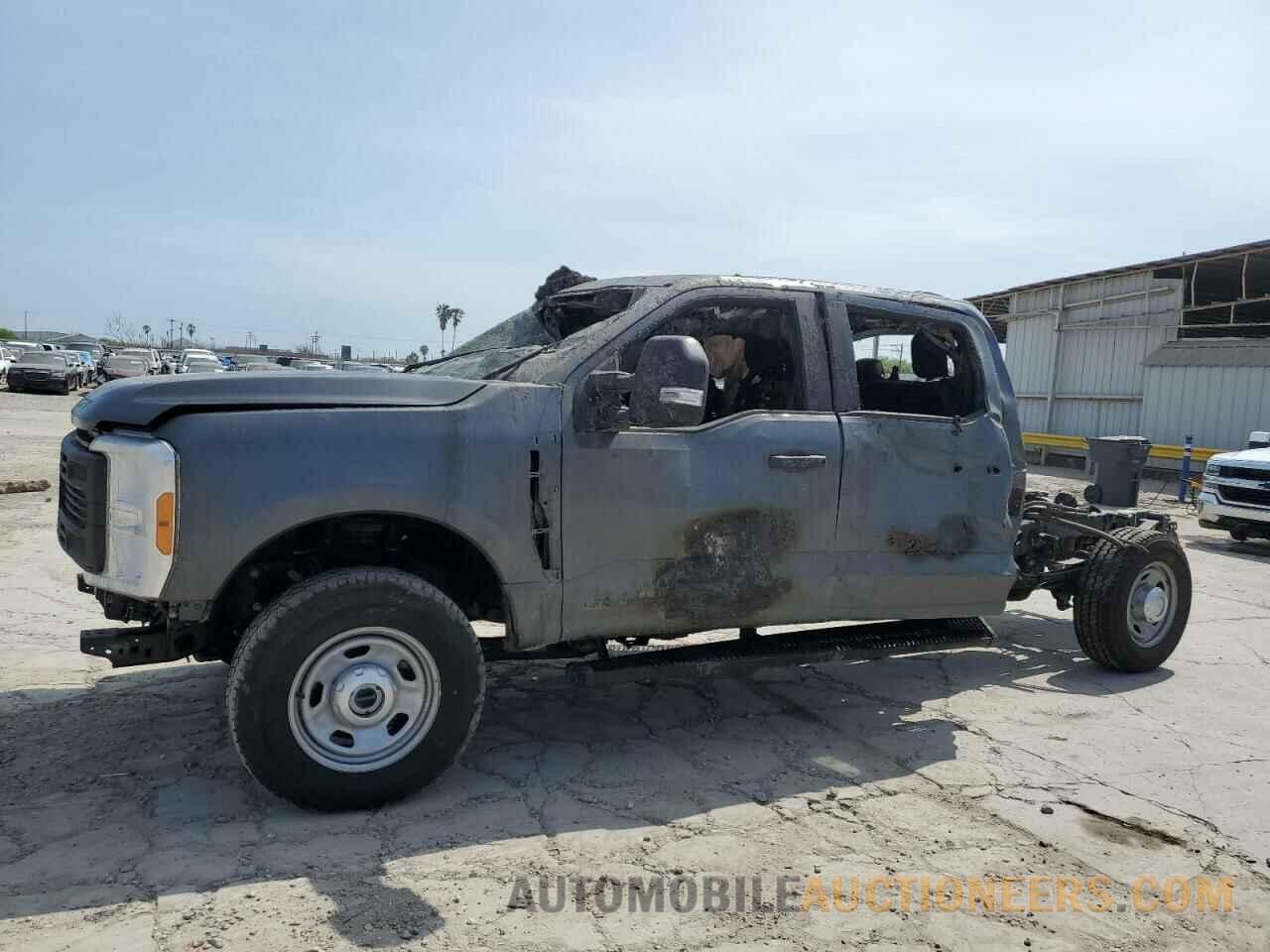 1FT8W3BM2PEC34687 FORD F350 2023