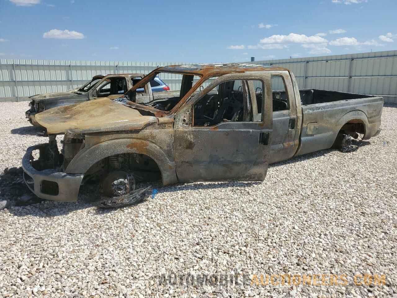 1FT8W3BT7BEB24511 FORD F350 2011