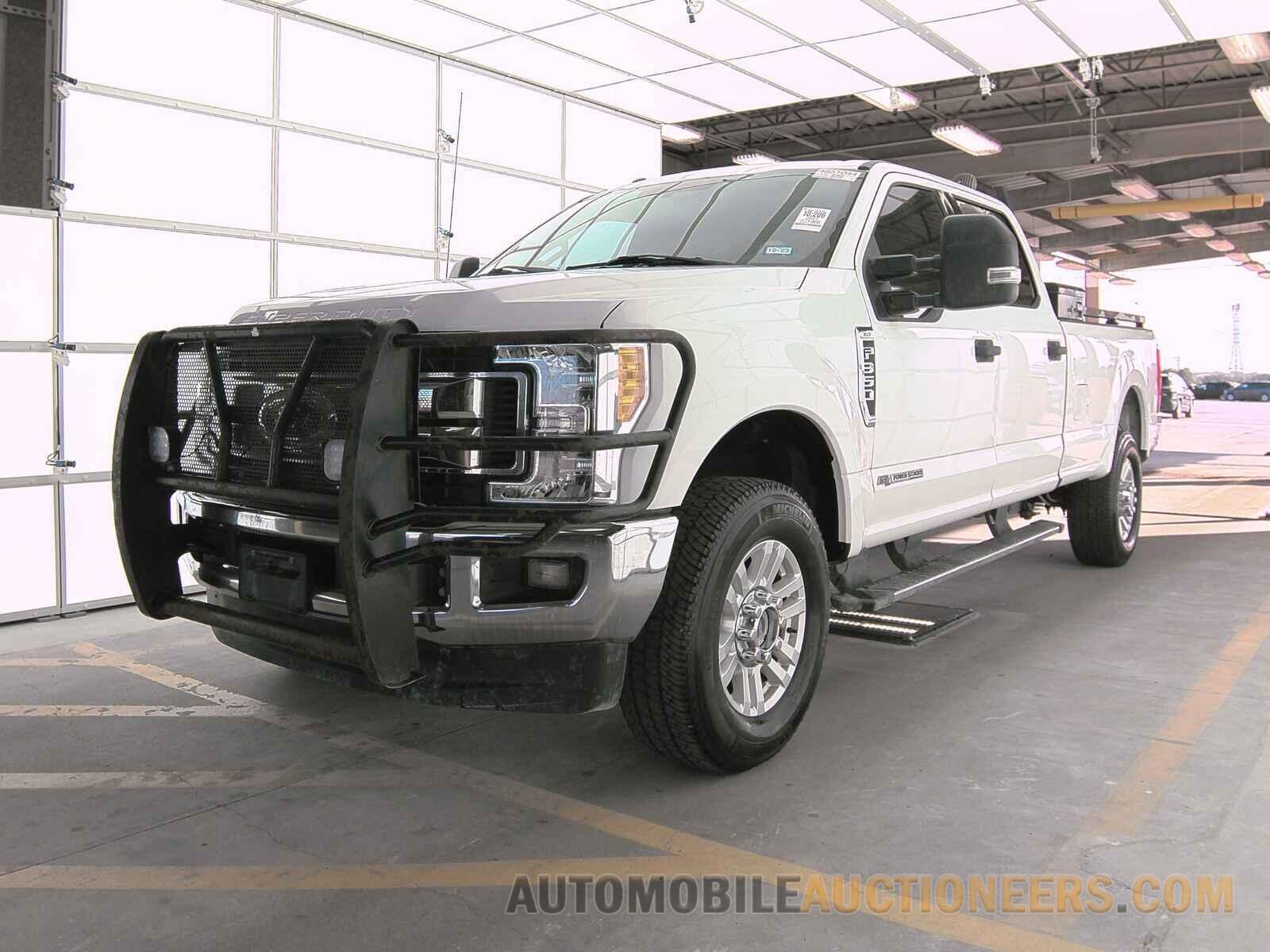 1FT8W3BT7HEE65822 Ford Super Duty 2017