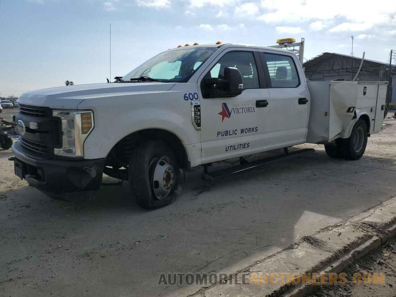 1FT8W3C66KEE25019 FORD F350 2019