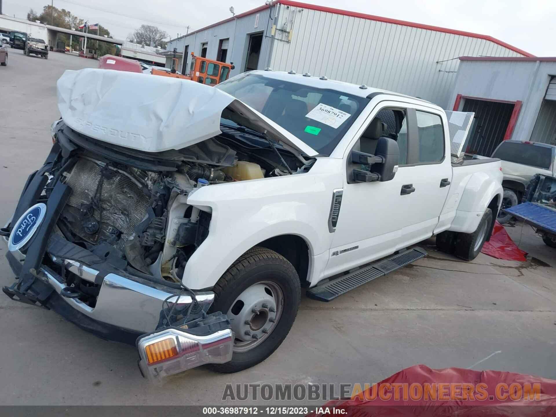 1FT8W3CT3NED72306 FORD F-350 2022