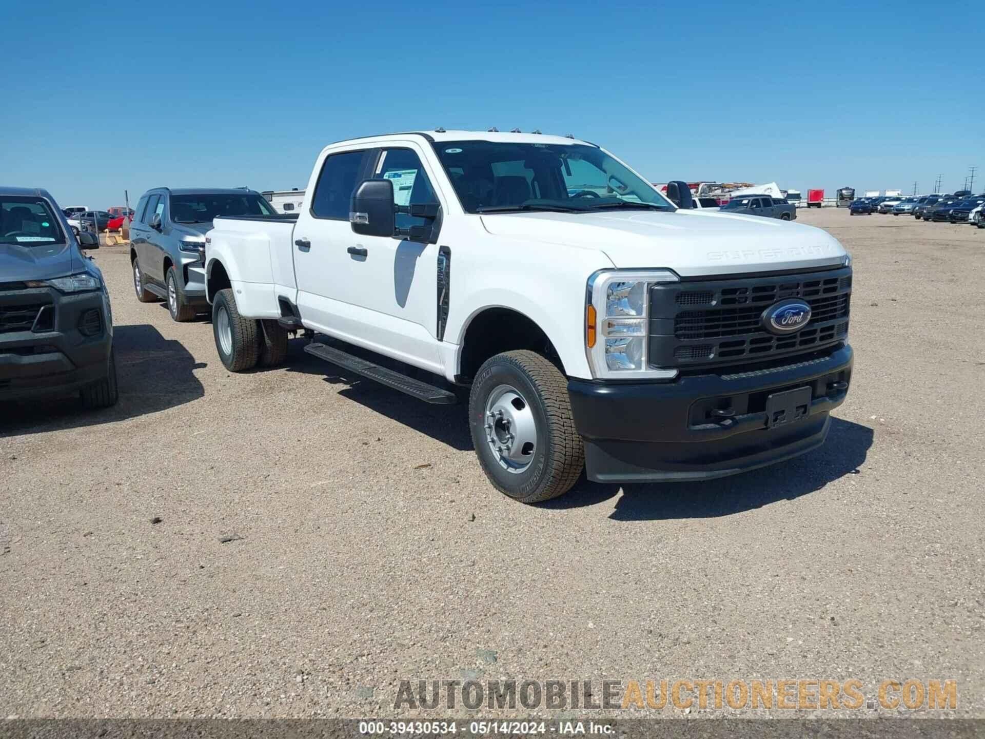 1FT8W3DA2RED75619 FORD F-350 2024