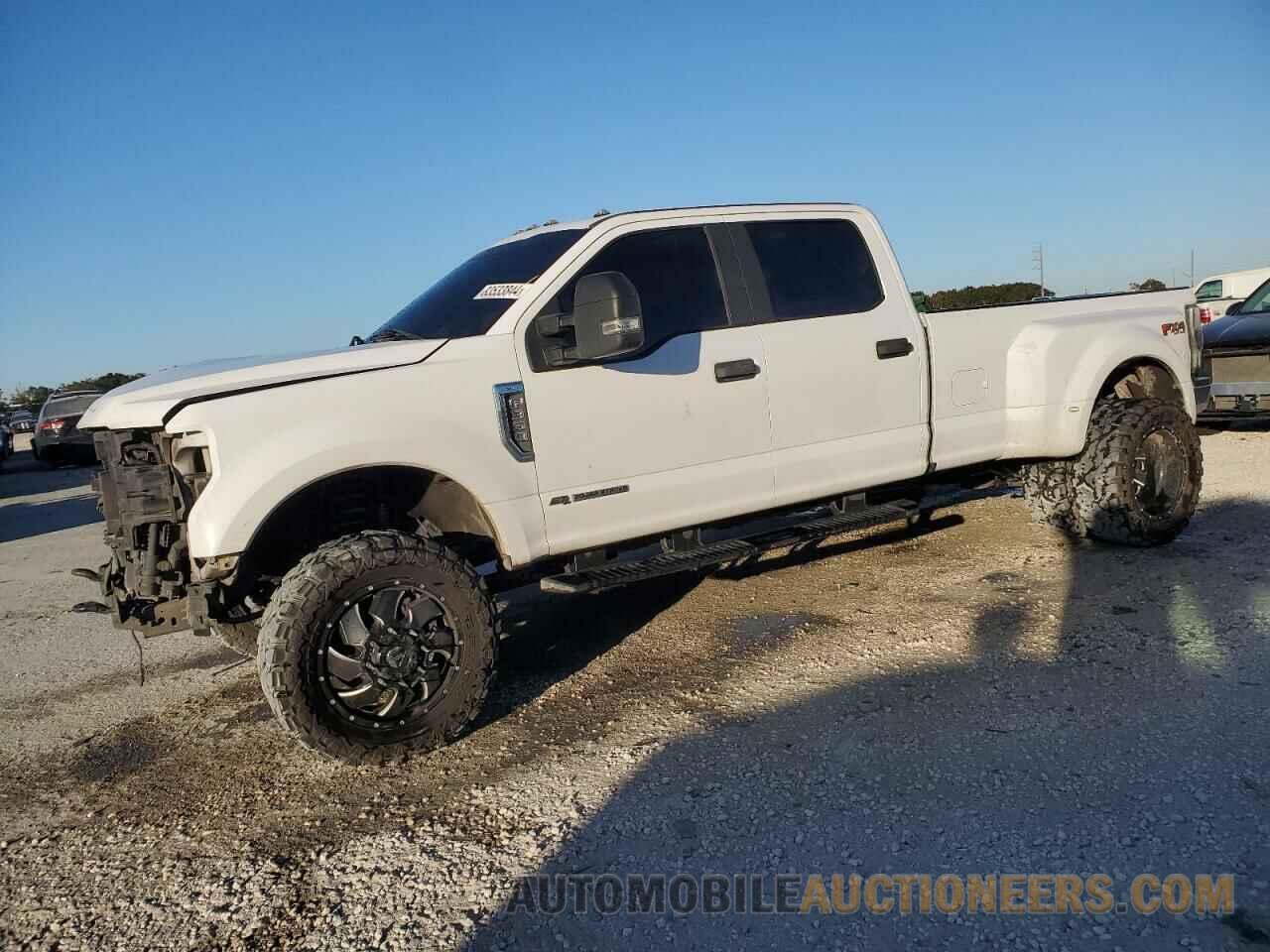 1FT8W3DT1HEE68843 FORD F350 2017