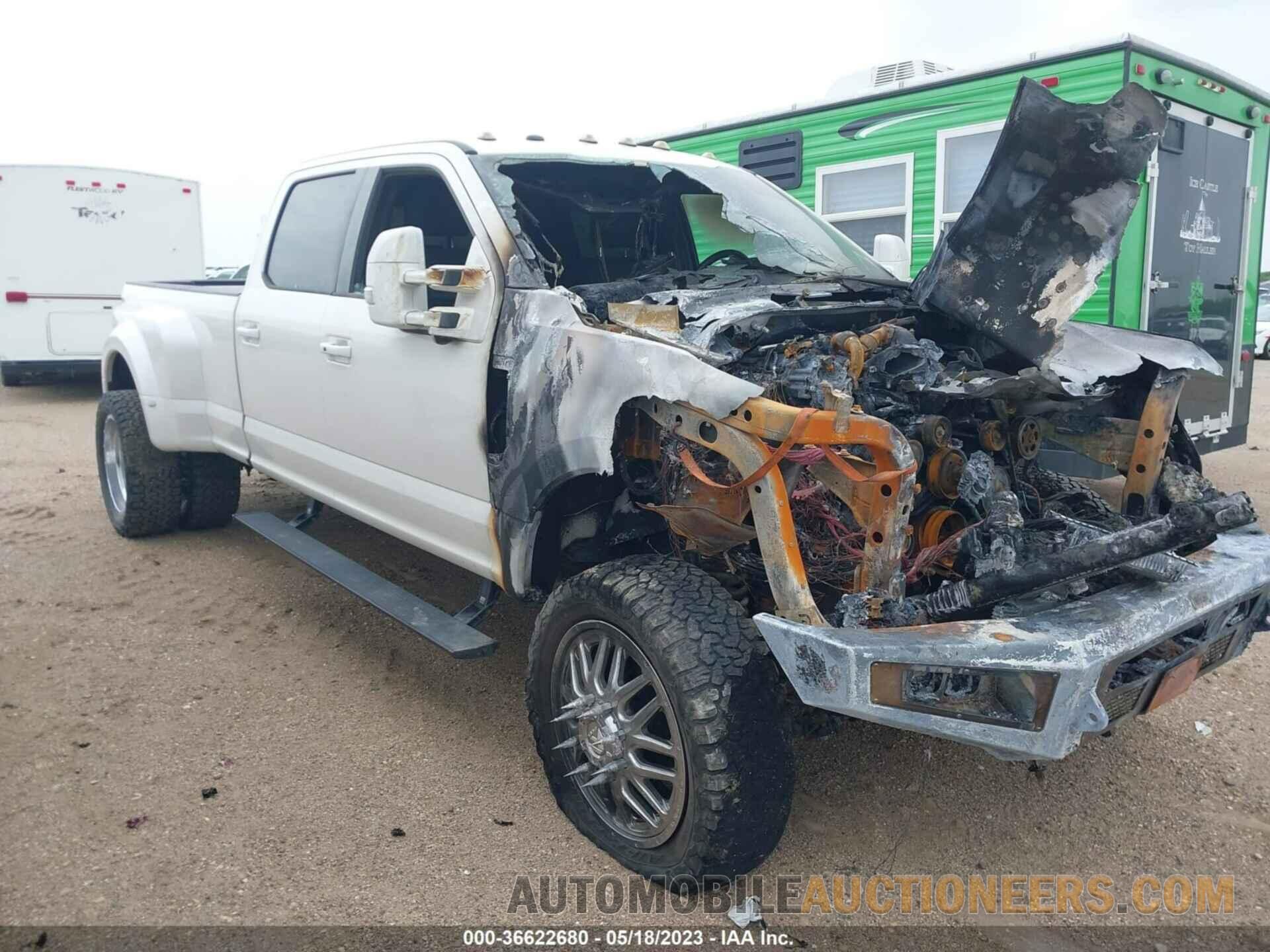 1FT8W3DT1JEB08977 FORD SUPER DUTY F-350 DRW 2018