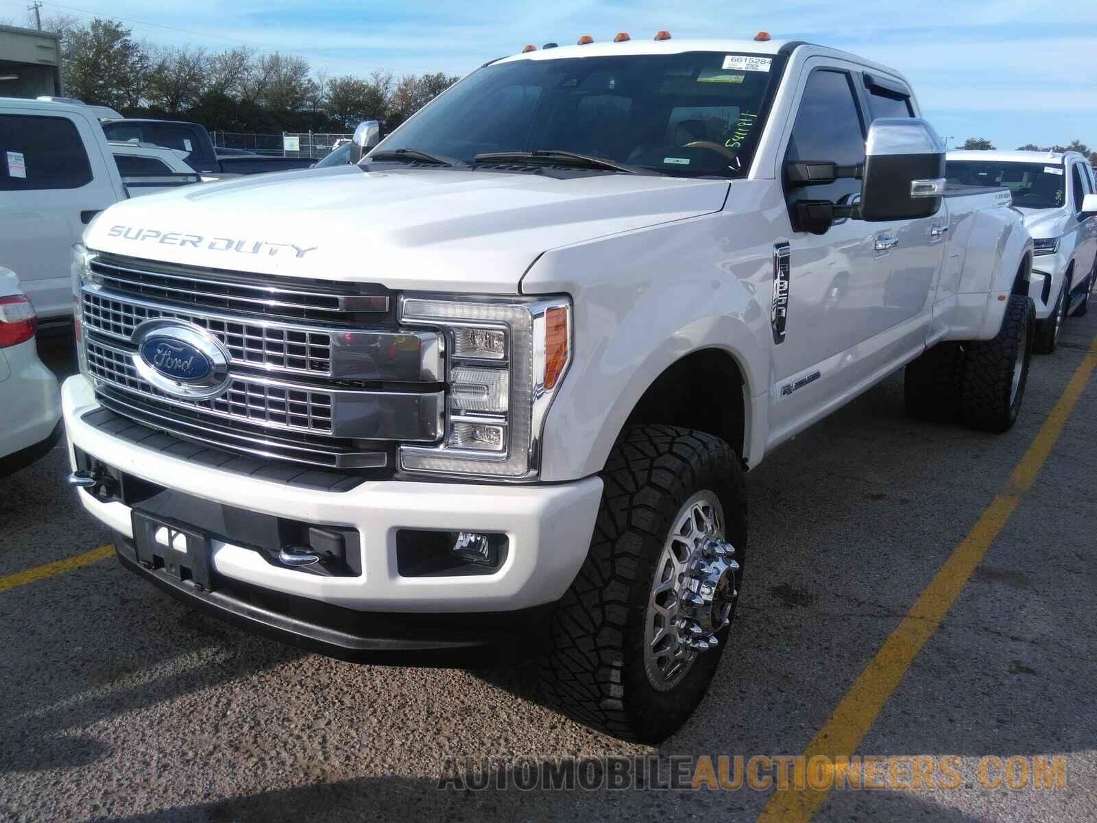 1FT8W3DT3HEE26447 Ford Super Duty F-350 DRW 2017