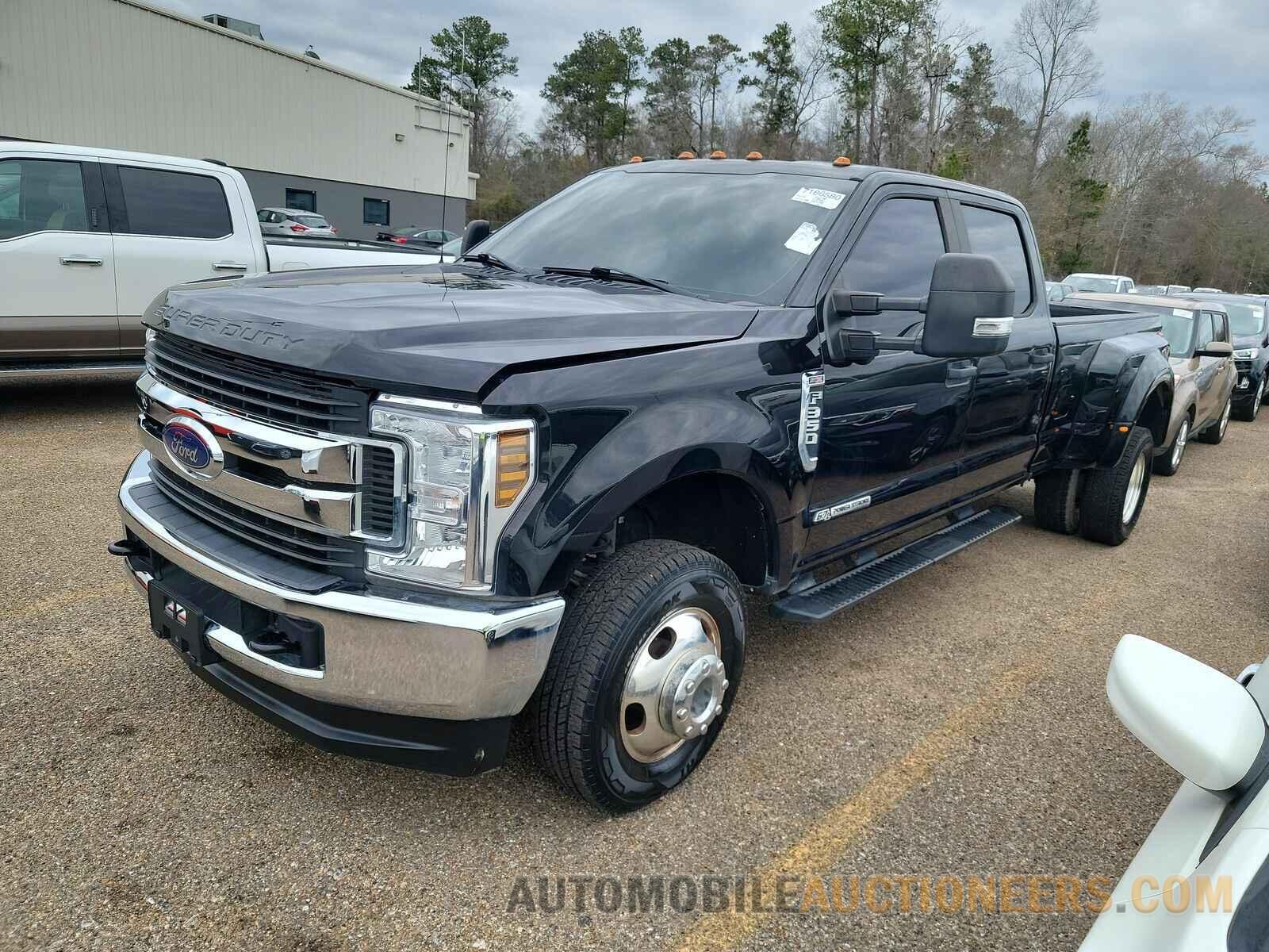 1FT8W3DT3KED60117 Ford Super Duty 2019