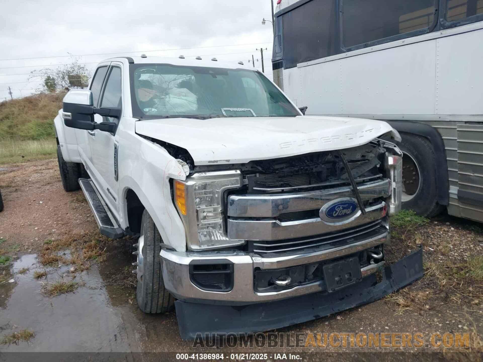 1FT8W3DT3NEE42725 FORD F-350 2022