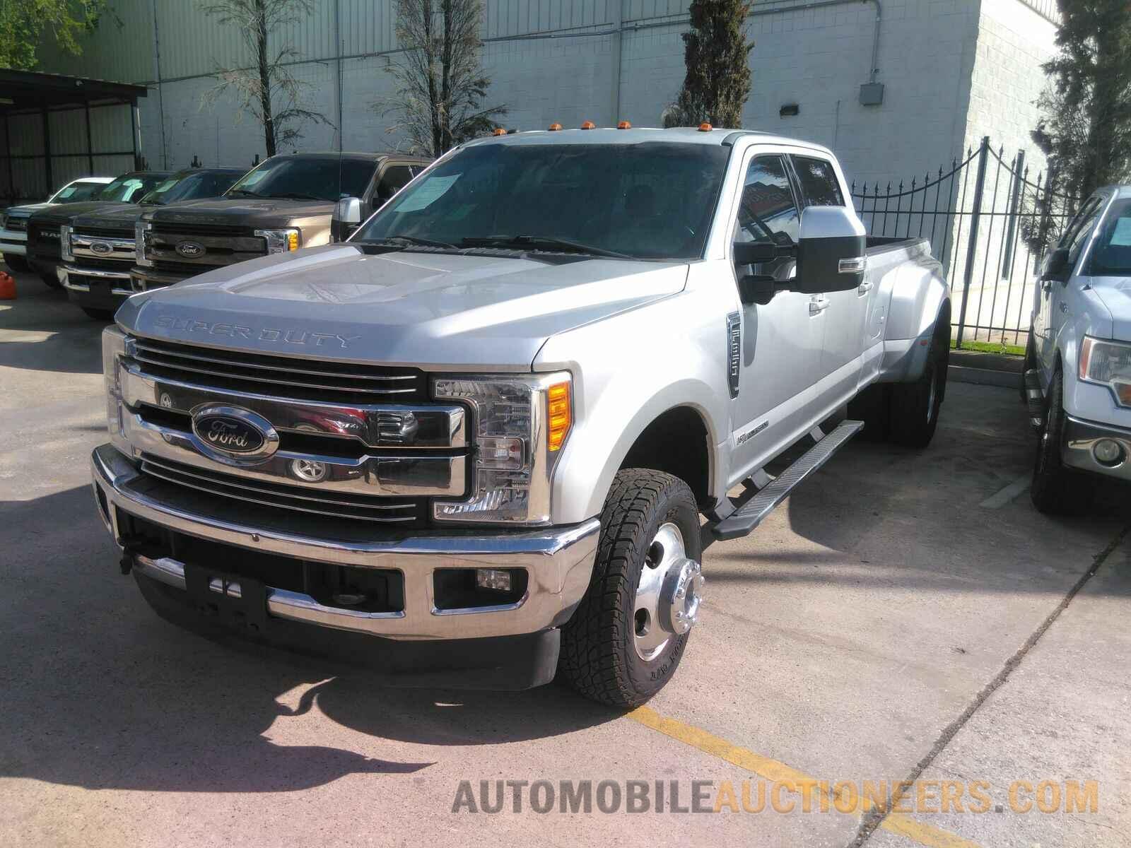 1FT8W3DT7HEE25267 Ford Super Duty F-350 DRW 2017