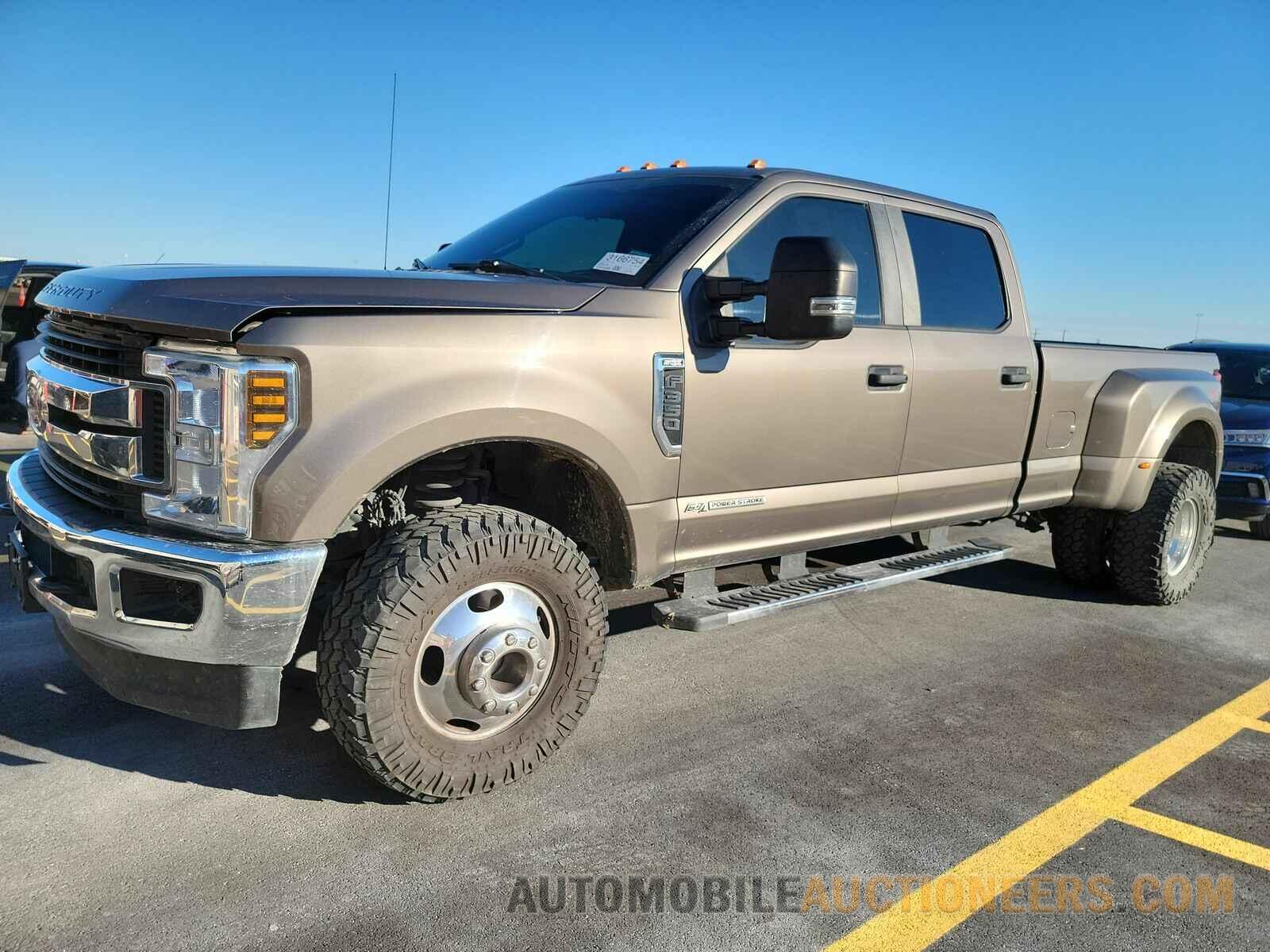 1FT8W3DT8KEE82956 Ford Super Duty 2019