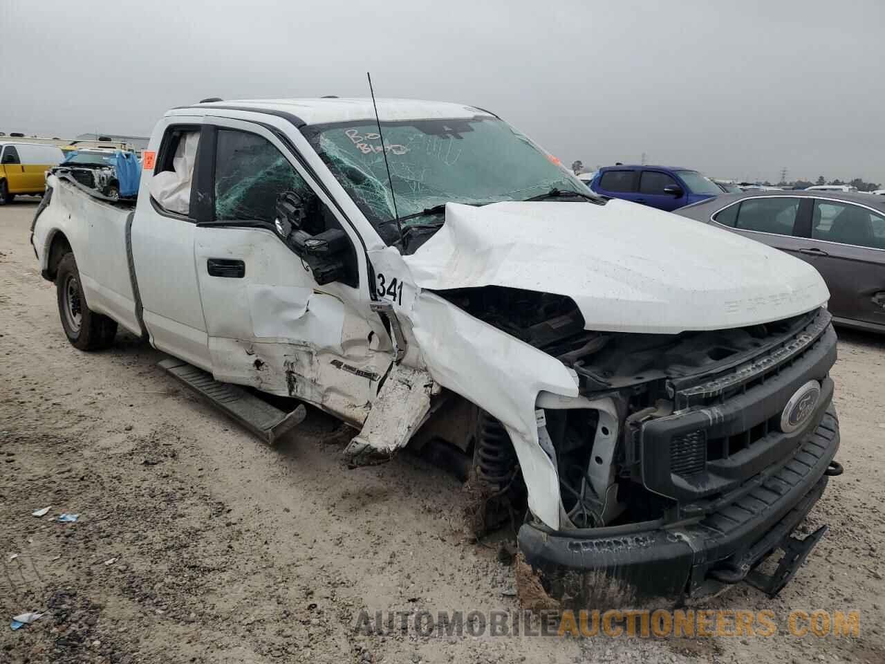 1FT8X2AT1NEE17009 FORD F250 2022