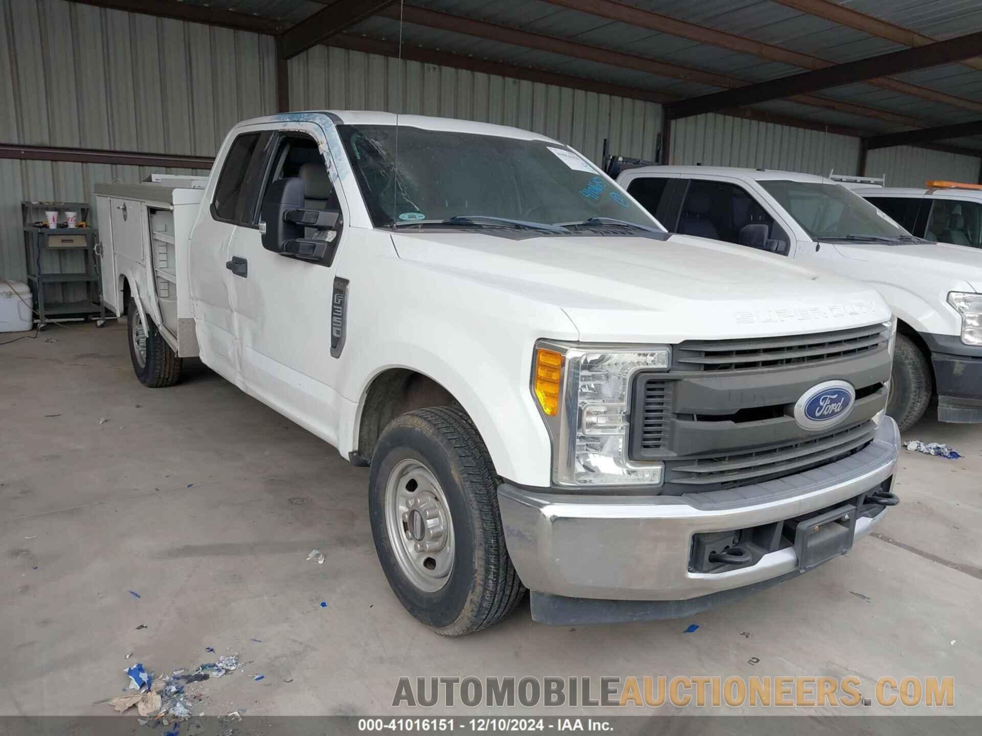 1FT8X3A67HEB27989 FORD F-350 2017