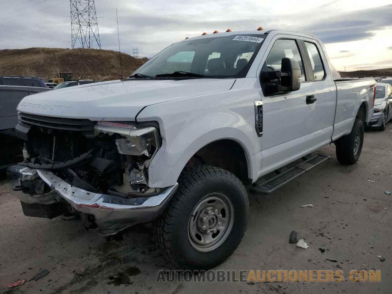 1FT8X3B60HED78500 FORD F350 2017