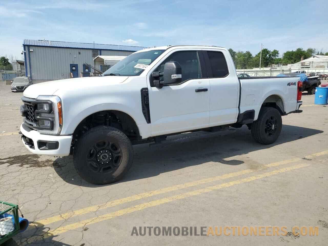 1FT8X3BN1PEC60204 FORD F350 2023