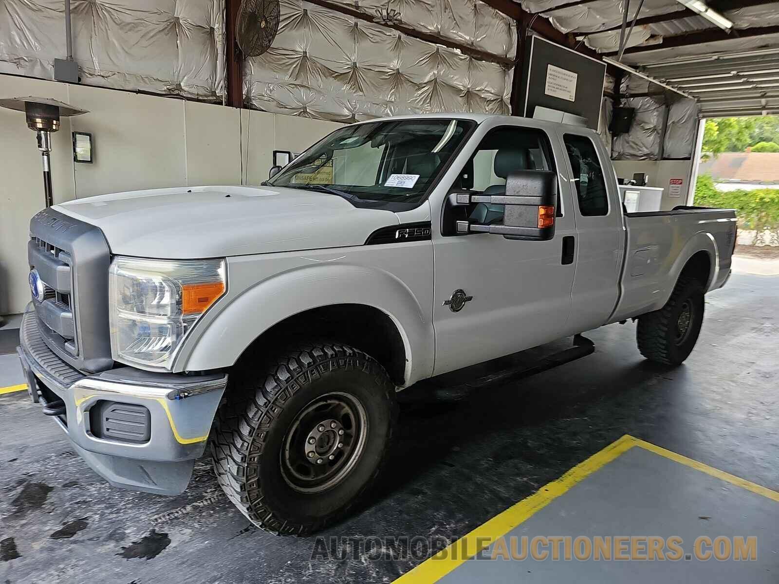 1FT8X3BT9GEB28614 Ford Super Duty 2016