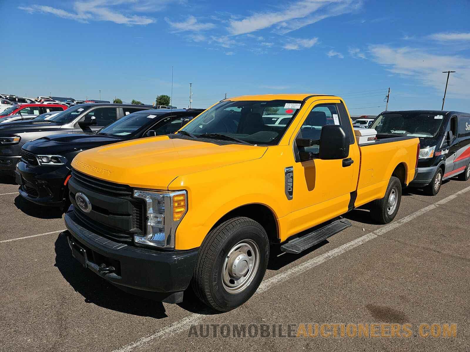 1FTBF2A60HEB70749 Ford Super Duty F-250 2017