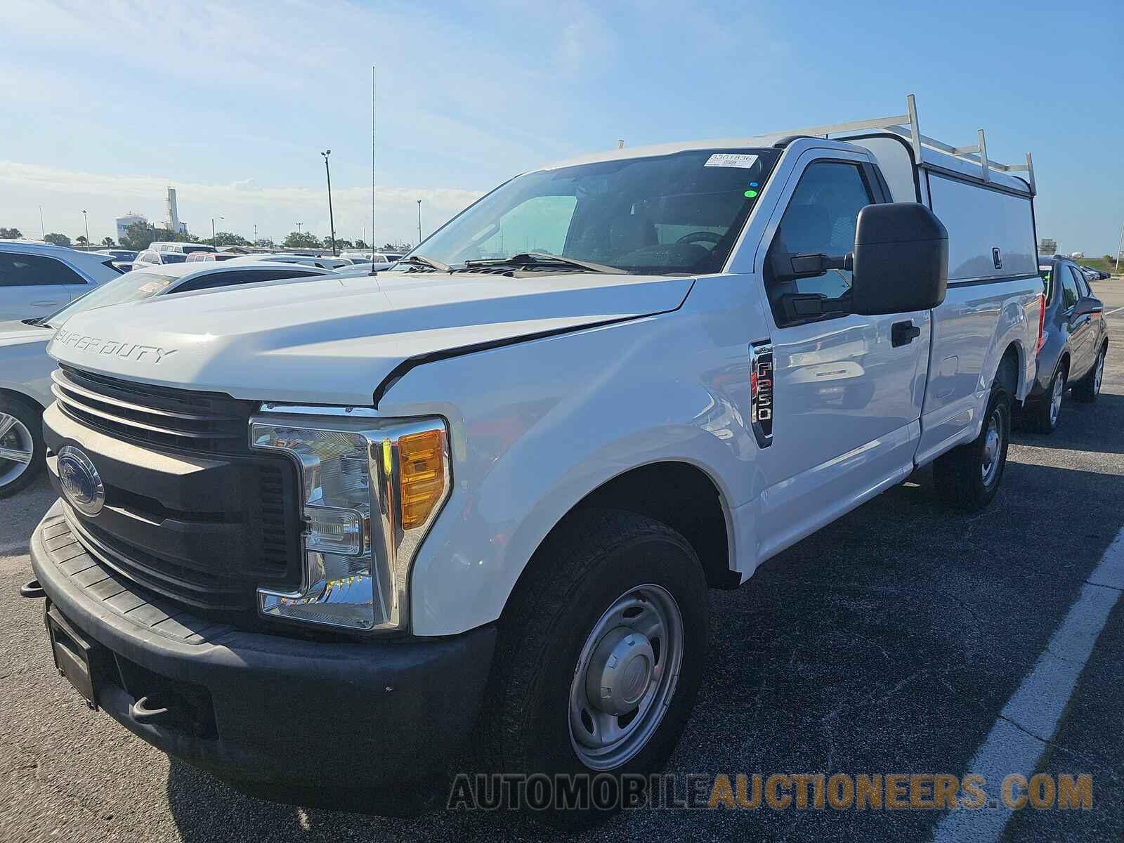 1FTBF2A61HEE86984 Ford Super Duty F-250 2017