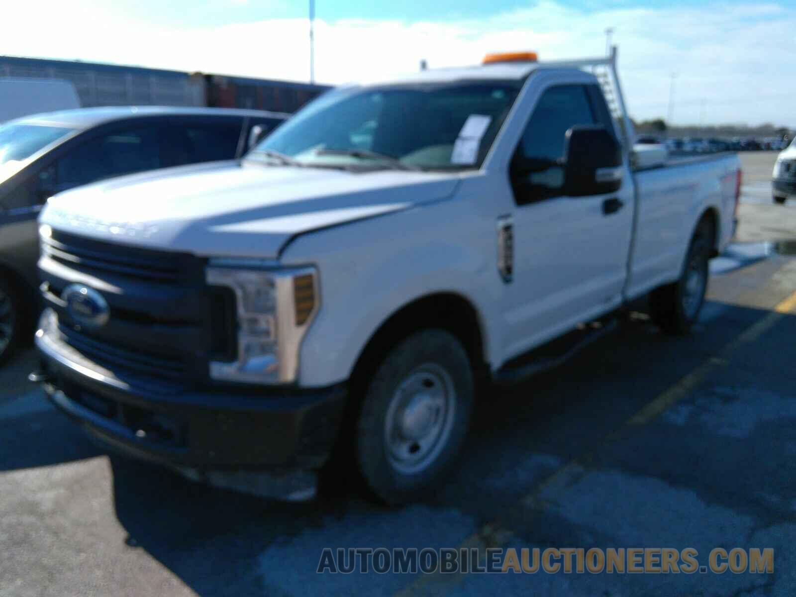 1FTBF2A62JEC25403 Ford Super Duty F-250 SRW 2018