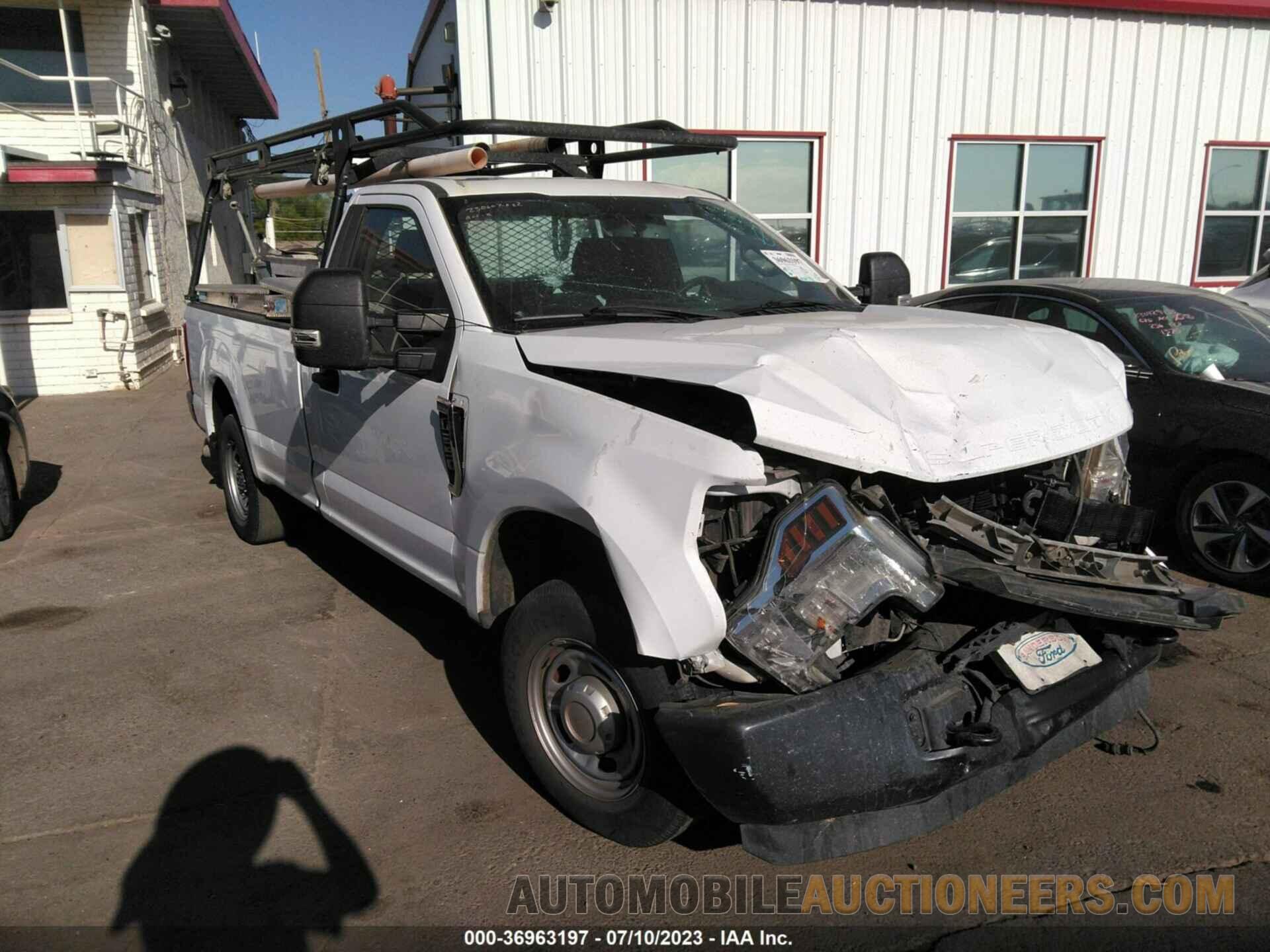 1FTBF2A64JEC83027 FORD SUPER DUTY F-250 SRW 2018