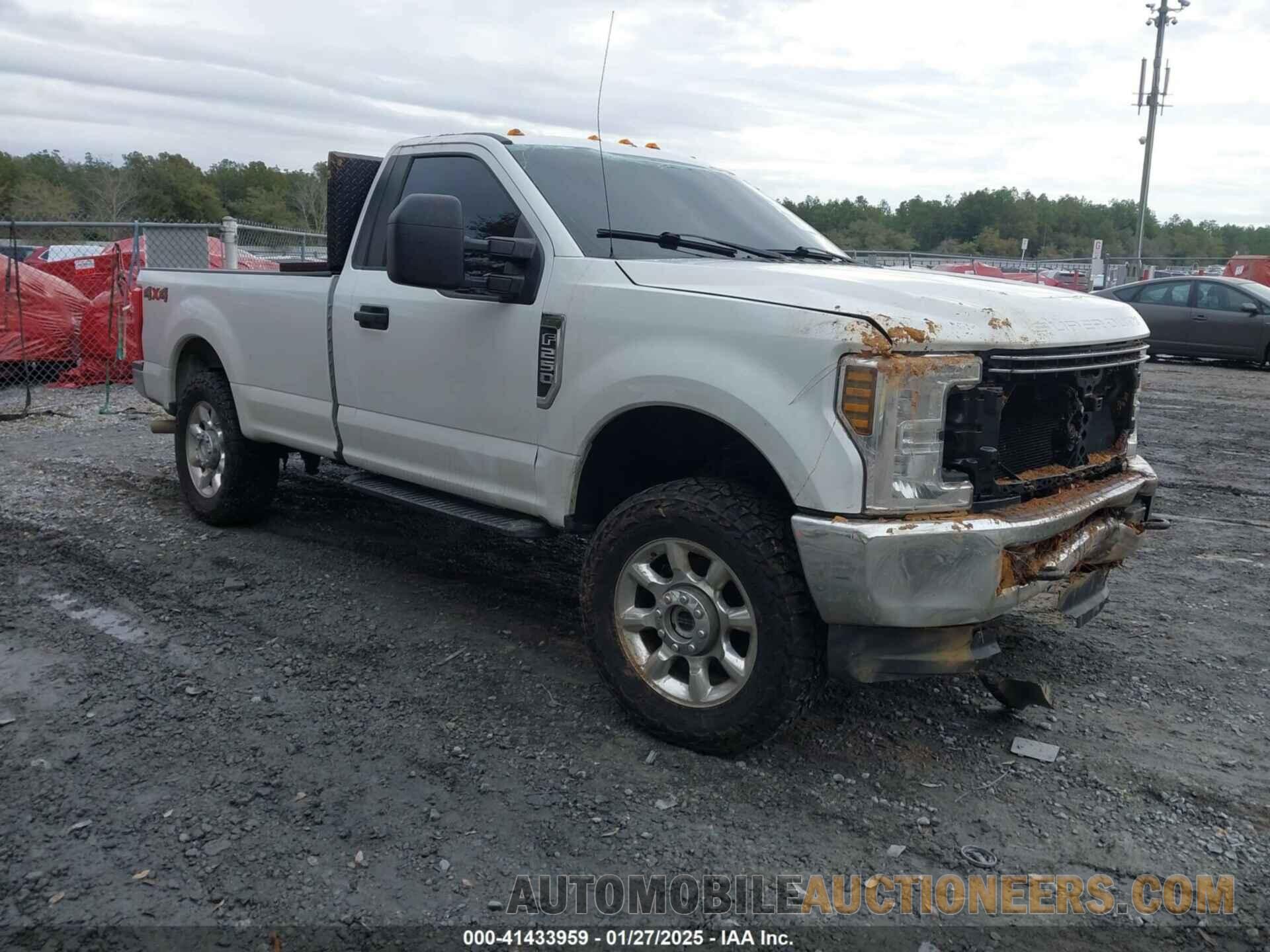 1FTBF2B61JEB03629 FORD F-250 2018