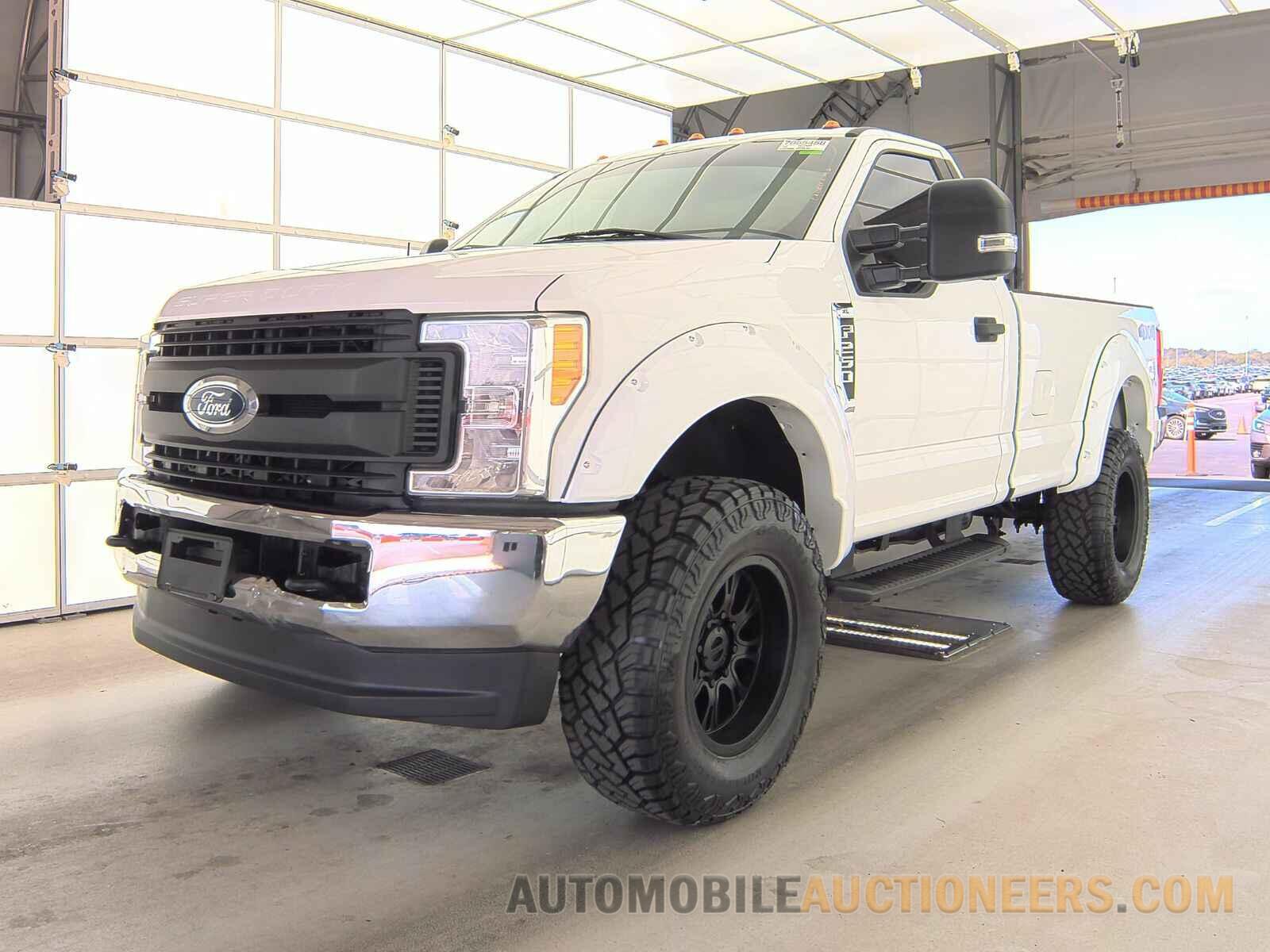 1FTBF2B66HEF23333 Ford Super Duty F-250 2017