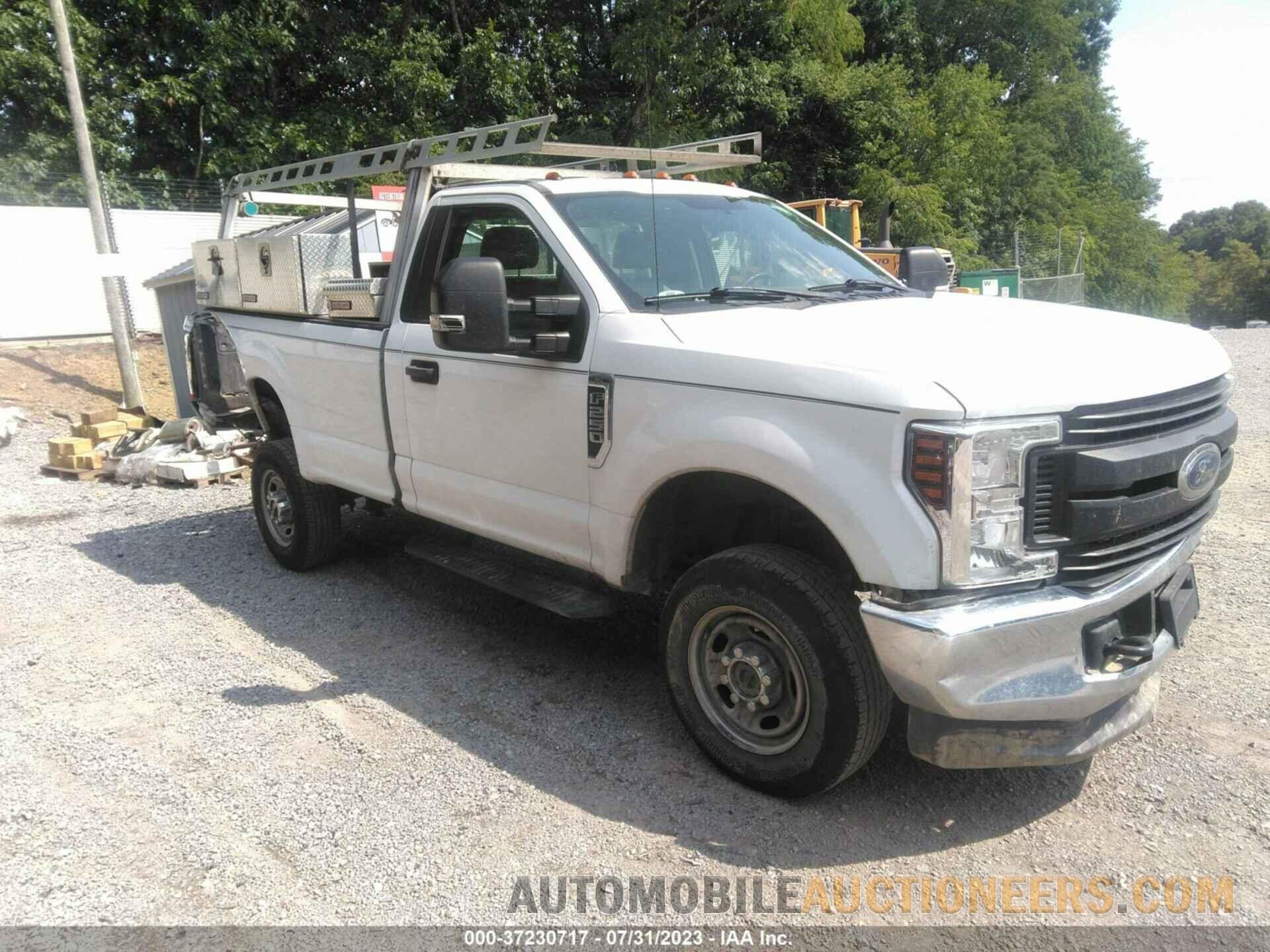 1FTBF2B68JEC54595 FORD SUPER DUTY F-250 SRW 2018