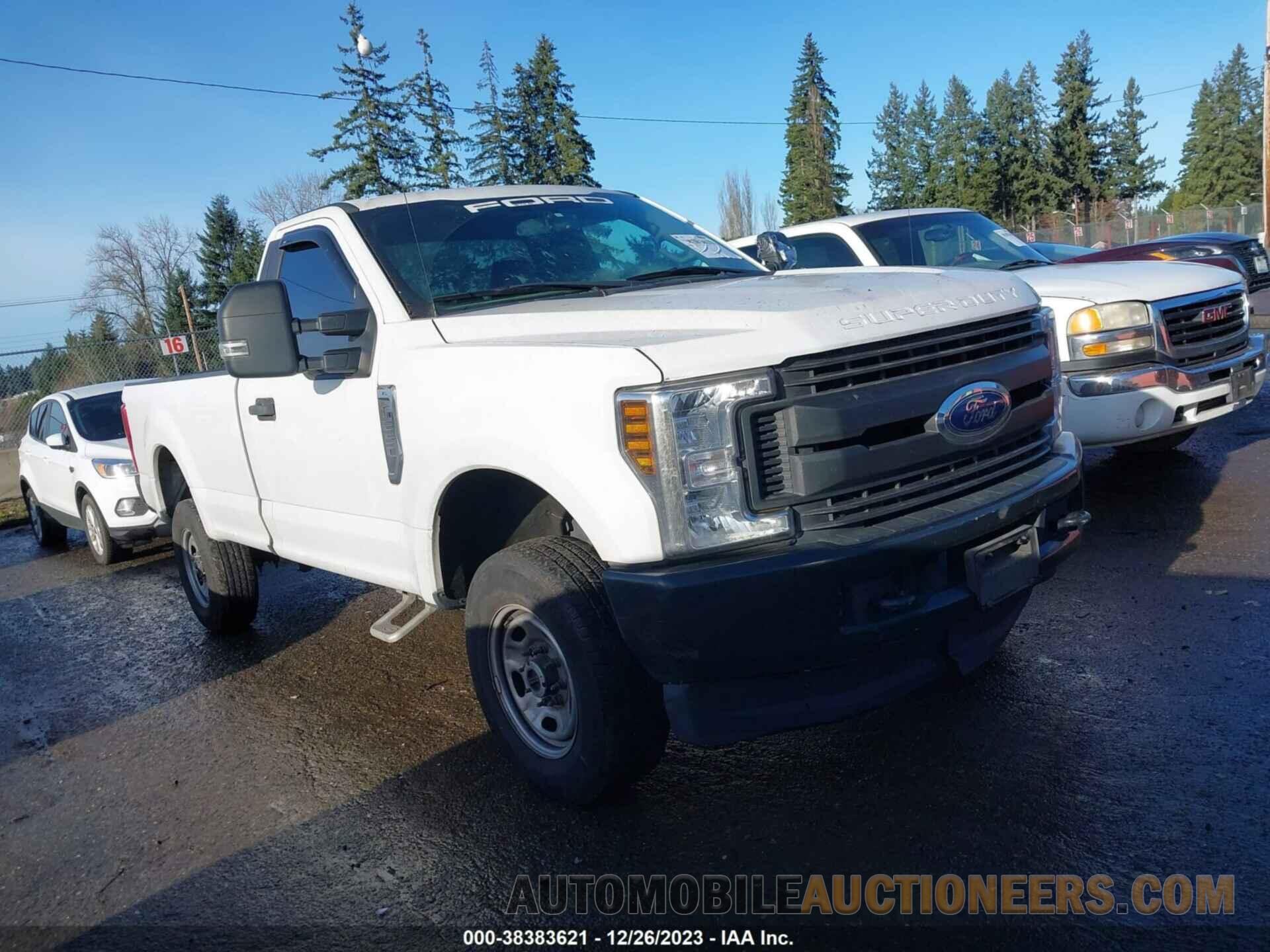 1FTBF2B68KEF14317 FORD F-250 2019