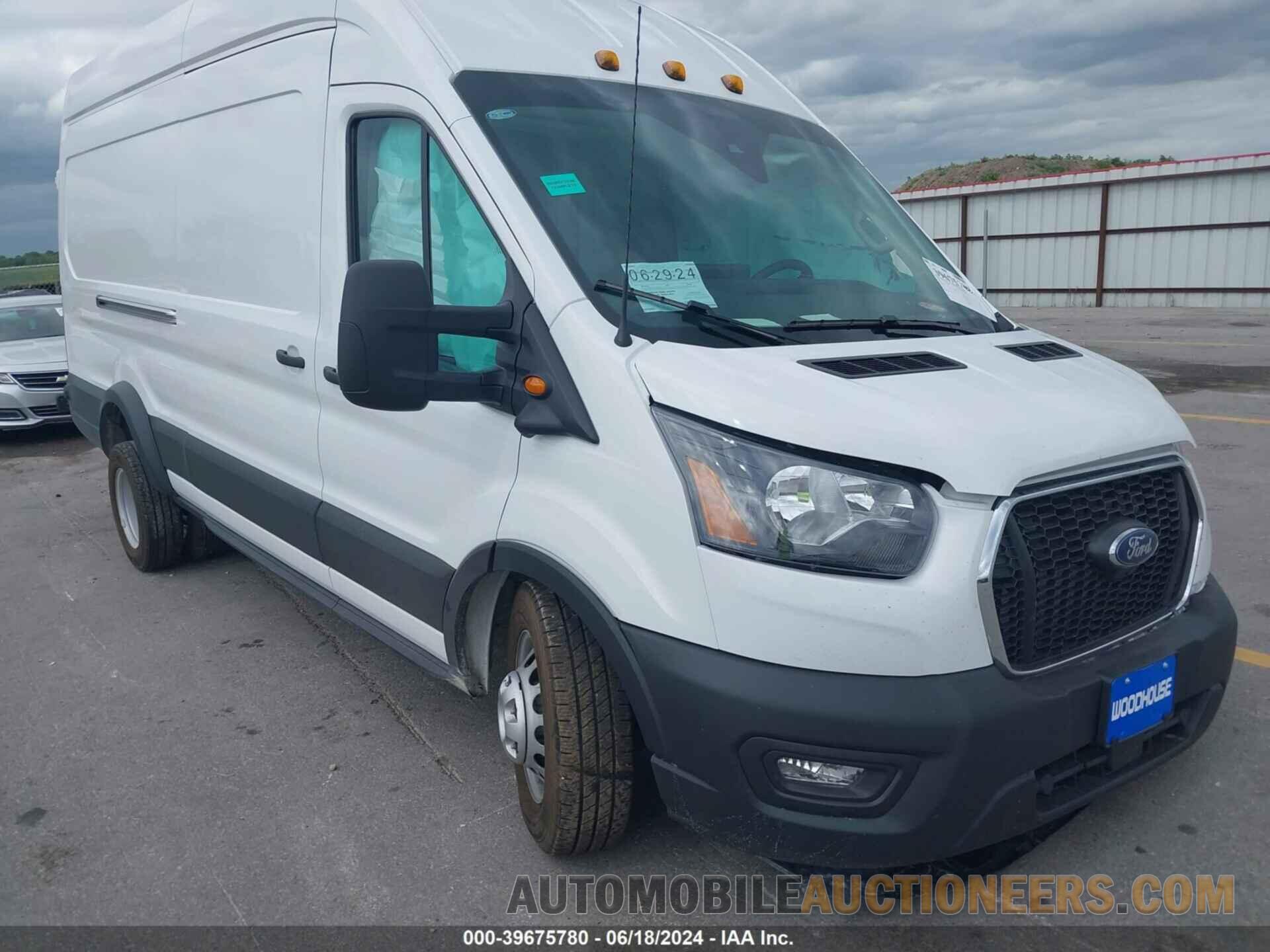 1FTBF4XG4RKA75366 FORD TRANSIT-350 CARGO VAN 2024