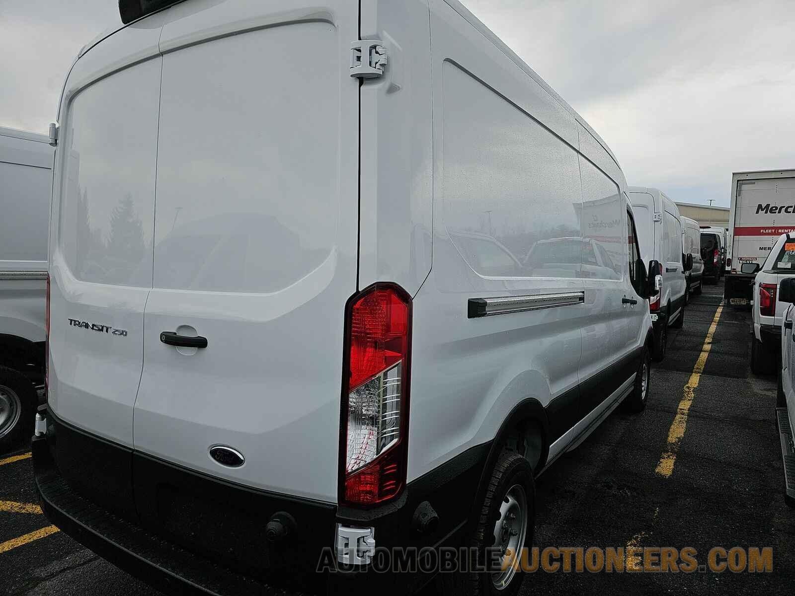 1FTBR1C84RKA39486 Ford Transit 2 2024