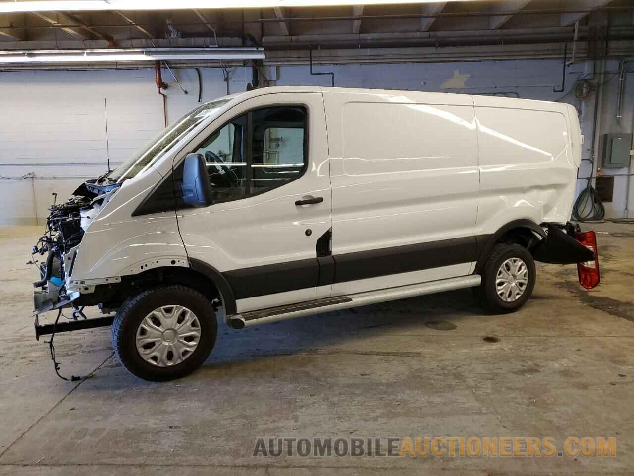 1FTBR1Y88RKA70197 FORD TRANSIT 2024