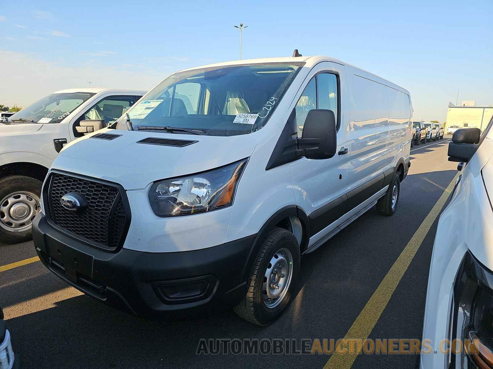 1FTBR1Y88RKB37428 Ford Transit 2 2024