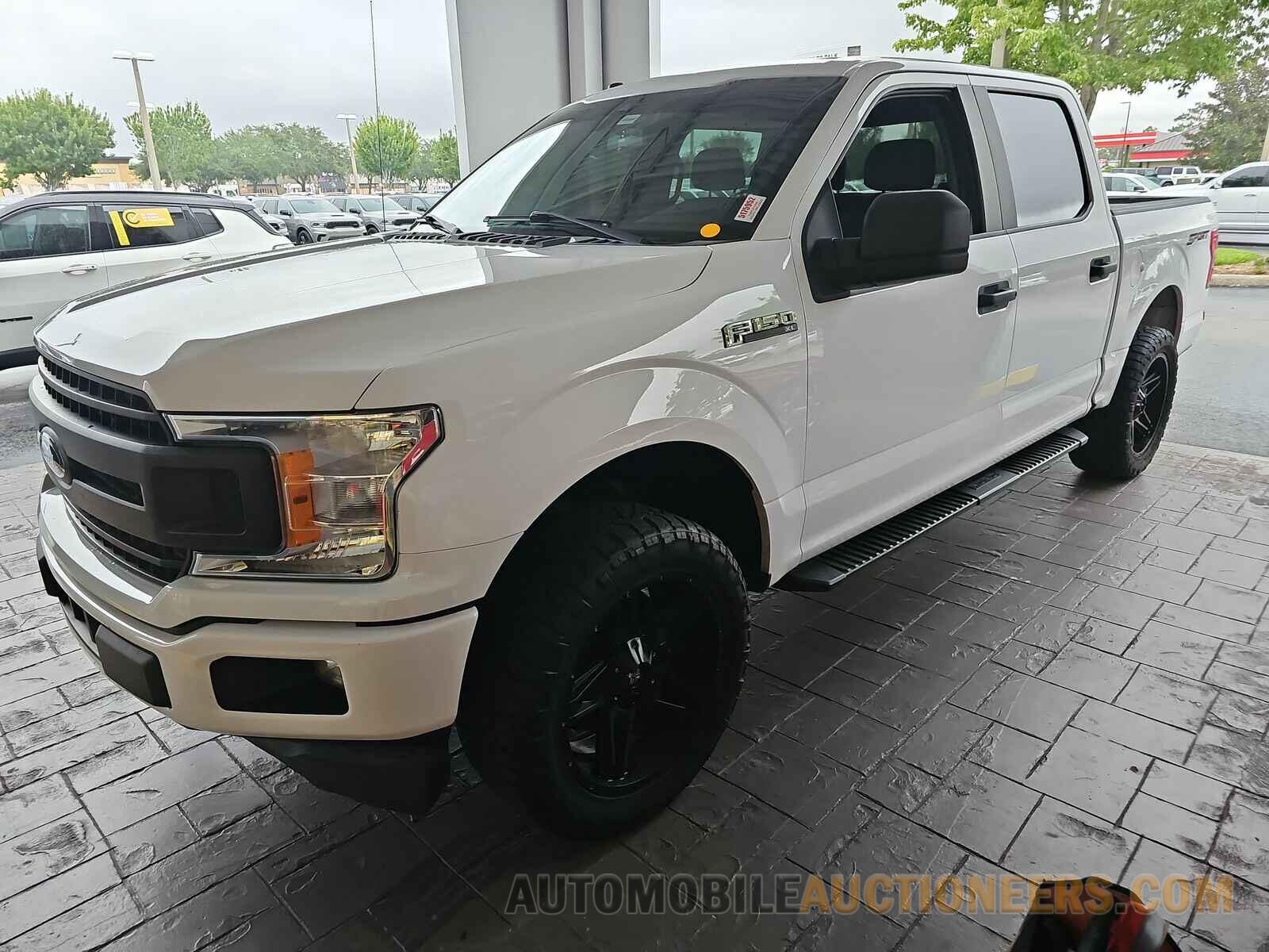 1FTEW1CP1KKF30696 Ford F-150 2019