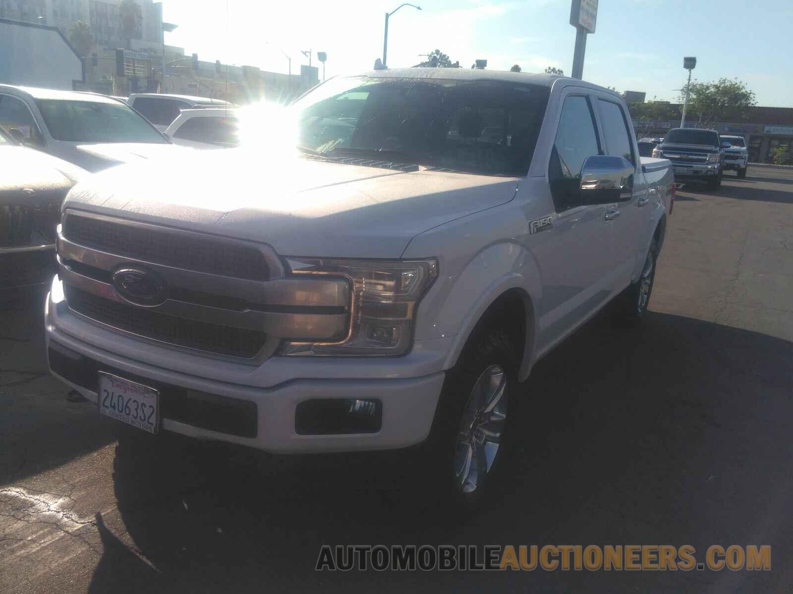 1FTEW1E40KFA17998 Ford F-150 2019